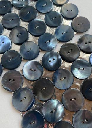 Пуговица 7/658 гладкая плоская перламутровая 2отв 24мм синяя ракуш
