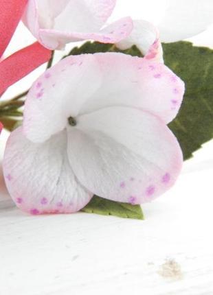 Красивая заколка с малиновой розой и гортензией в прическу, подарок девушке5 фото