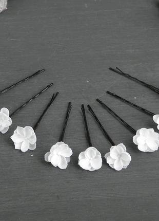 Весільні невидимки для волосся з маленькими білими квітами / шпильки нареченій