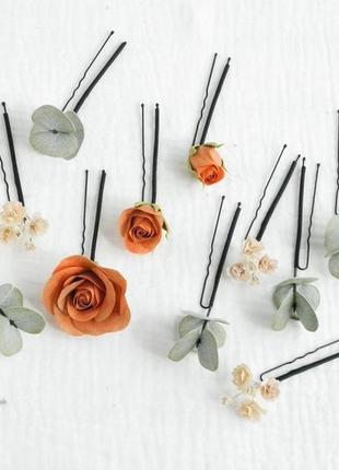 Набір шпильок для волосся з помаранчевими квітами та евкаліптом2 фото