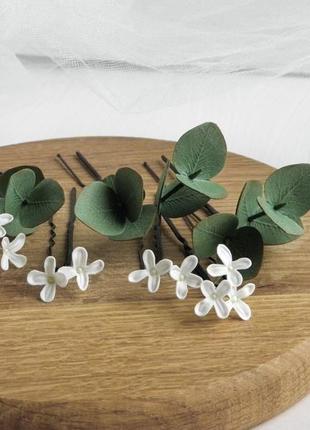 Шпильки для волосся з білими квітами та евкаліптом весільні шпильки8 фото