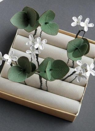 Шпильки для волосся з білими квітами та евкаліптом весільні шпильки