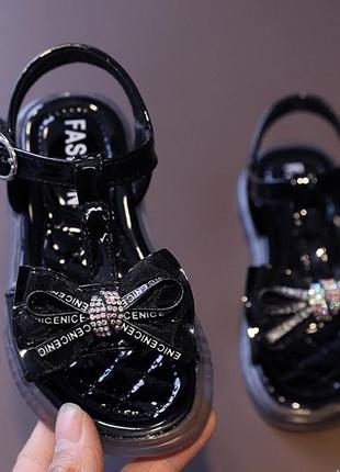 🎀лакові босоніжки