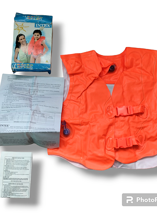 Надувний жилет для плавання. дитяча жилетка для плавання