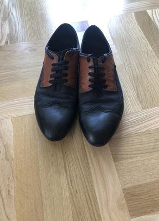 Шкіряні чоловічі туфлі 43 р vera gomma