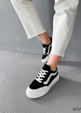 Черно белые черные натуральные замшевые кожаные кроссовки кеды с белой полоской на белой толстой подошве с белым носком замш5 фото