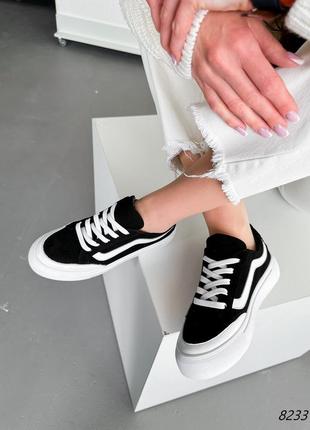 Черно белые черные натуральные замшевые кожаные кроссовки кеды с белой полоской на белой толстой подошве с белым носком замш2 фото