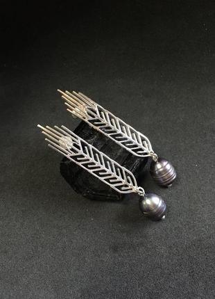 Сережки "колоски" з чорними барочними перлинами