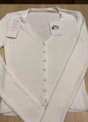 Нежная кофточка в рубчик