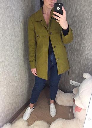 Парка/пальто цвета хаки с пояском