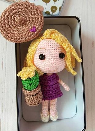Лялечка амігурумі. стильна pocket doll в коробочці.