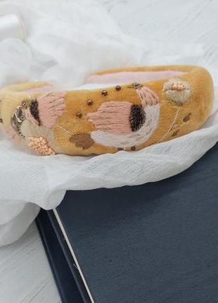 Обруч з ручною вишивкою "трепіт", святковий обруч