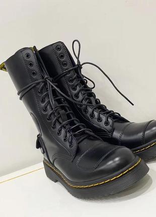 Черевики dr martens 2