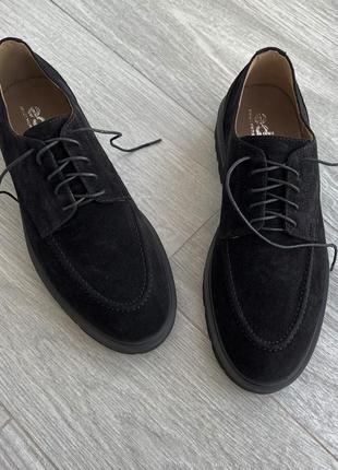 Черные замшевые туфли на грубой подошве4 фото