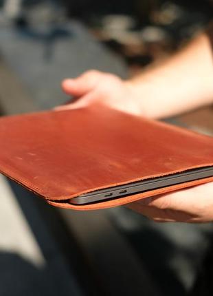 Чехол для macbook, натуральная винтажная кожа, цвет коричневый оттенок коньяк