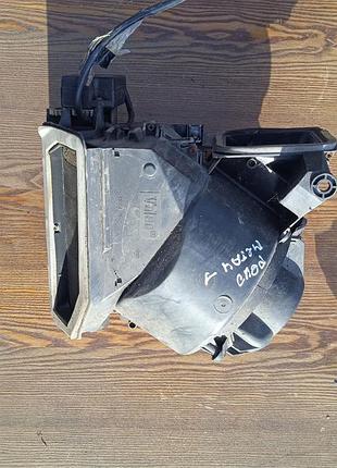 Корпус вентилятора печки 7700425059 renault megan 1