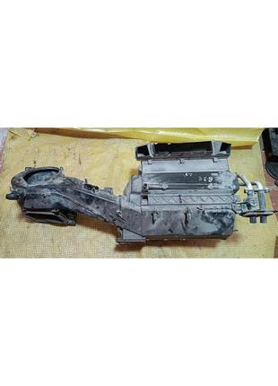 Корпус печки mercedes vito 638 2.3d