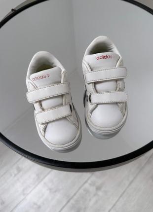 Базові кросівки на липучках adidas neo3 фото