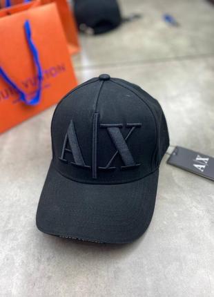 Черная кепка armani с лого ax