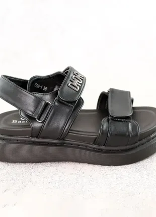 Чорні жіночі зручні сандалі-босоніжки на заліпках,без підборів,з екошкіри,жіноче взуття на літо