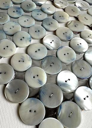 Пуговица 7/680 гладкая плоская перламутровая 2отв 22мм голубая ракуш