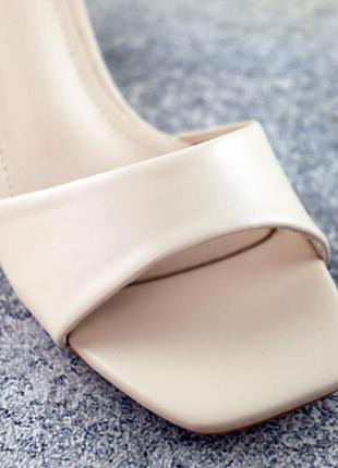 Женские бежевые классические босоножки из экокожи на высоком каблуке,женская стильная обувь на лето7 фото