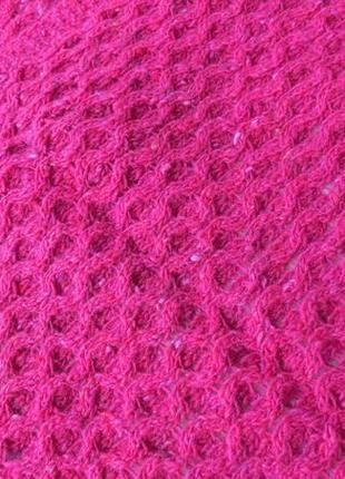 Шерстяной твидовый шарф вязаный ярко-розовый малиновый шарф ручной работы с бахромой подарок девушке8 фото