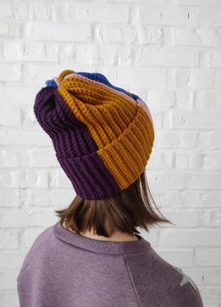 Тепла зимова шапка біні в'язана, з різнокольоровими смугами для дівчини жінки7 фото