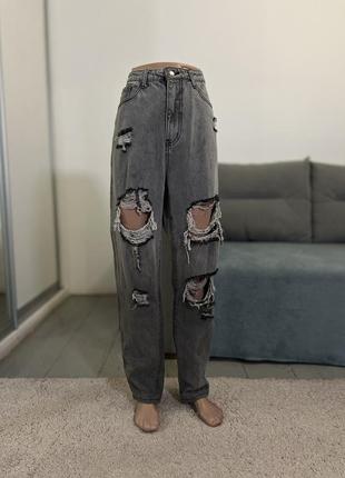 Актуальные джинсы мом с потертостями No1242 фото