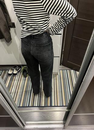 Трендові джинси у вивареному графітовому кольорі манго3 фото