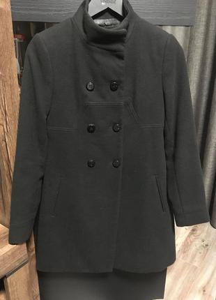 Классическое чёрное пальто silvian heach