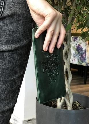 Зелений шкіряний гаманець hi art wp-02 crystal green "mehendi classic"