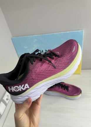 Кроссовки hoka