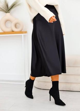 Стильная шёлковая юбка миди9 фото