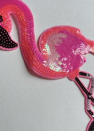 Термонаклейка с паетками фламинго 25/15,5см розовая наклейка для одежды1 фото