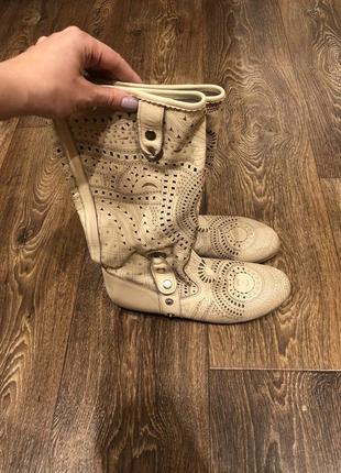 Сапоги кожаные перфорация