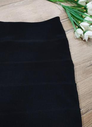 Бандажная юбка карандаш с замочком средней длины3 фото