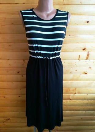 Лаконічна віскозна сукня популярної британської марки new look.