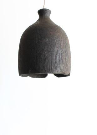 Черная деревянная люстра из дуба (1361)6 фото