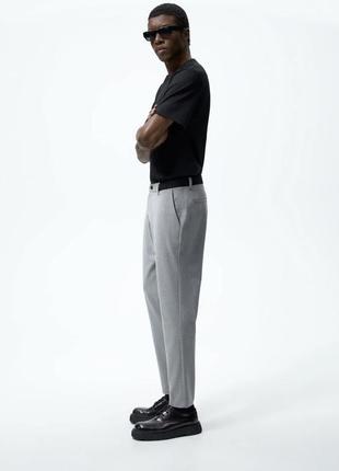 Мужские брюки zara серого цвета5 фото