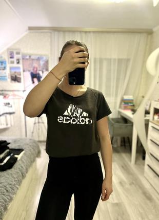 Футболка adidas