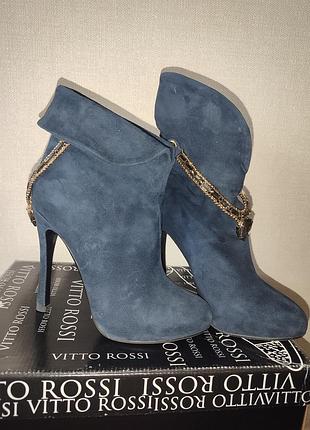 Брендовые замшевые сапожки