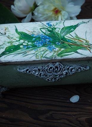 Скринька конвалії і незабудки