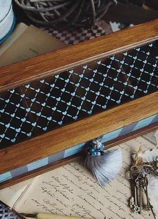 Большая шкатулка с отделениями и стеклом