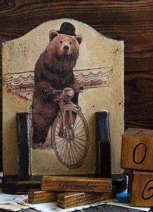 Вечный календарь медведь на велосипеде4 фото