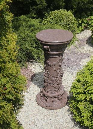 Садова скульптура колона кругла з ангелами червоний граніт 81х39х39 см гранд презент сспг00003-1 червоний2 фото