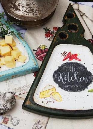 Велика сирна дошка тарілка шмат сиру