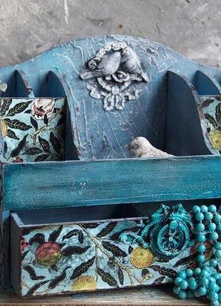 Великий комод для косметики та канцелярії