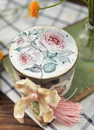 Маленька скринька з трояндами під замовлення