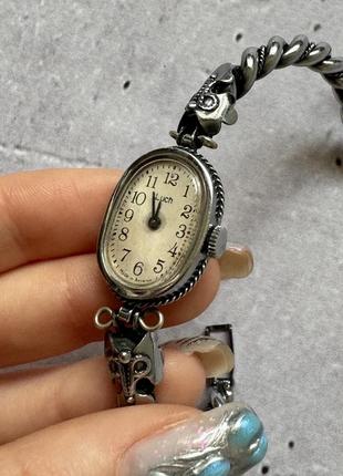 Винтажные женские наручные механические часы луч сср luch2 фото